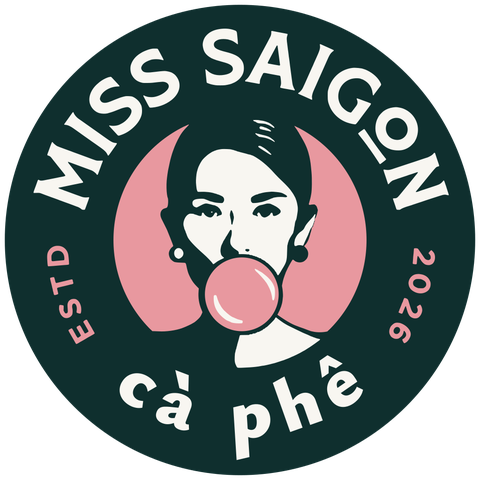 Badge version 2 with lowercase cà phê